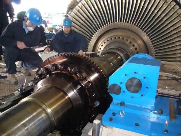 steam turbine turning gear